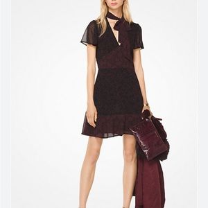 MICHAEL MICHAEL KORS
Star Chiffon Tie-Neck Dress Size S